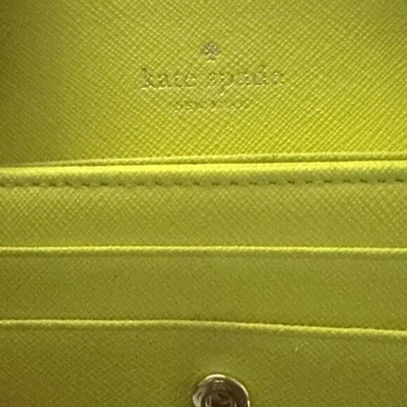 Kate Spade Cross Body Bag with bonus wallet - Picture 7 of 8